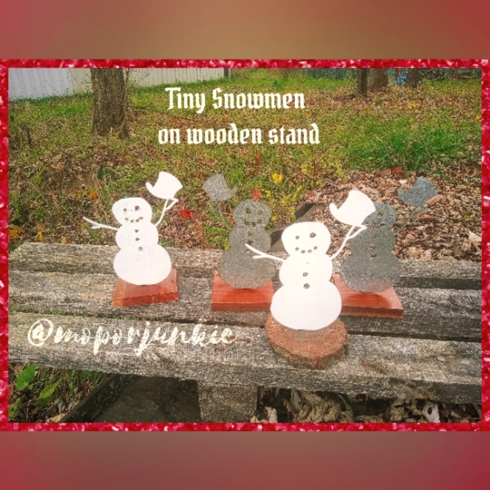 Tiny Snowmen on wooden stand